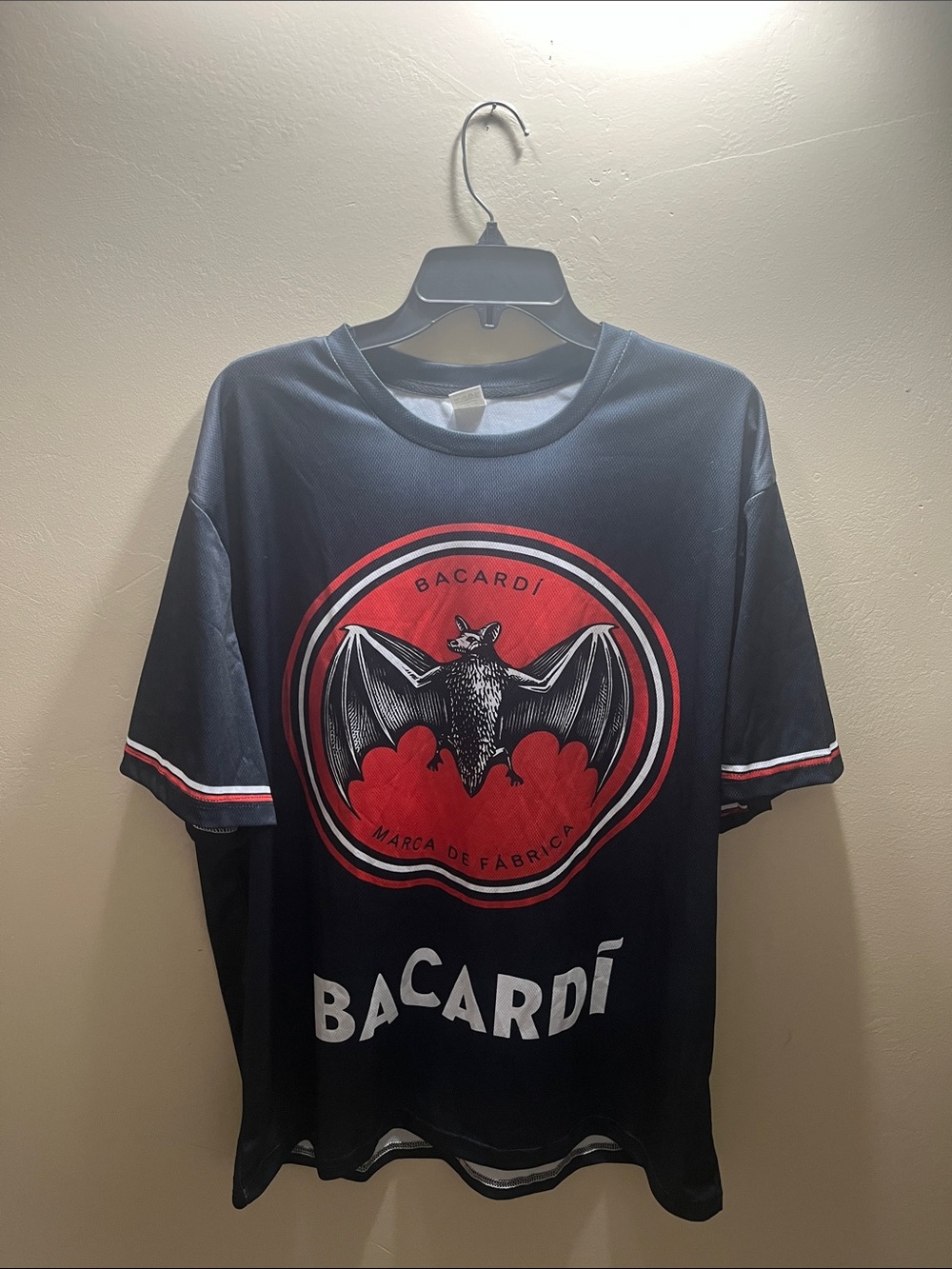 Bacardí Men's Black Short Sleeve Graphic T-Shirt with Red Logo